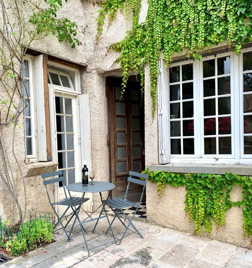 Stylish One Bedroom Apartment In A Lovely Village Saint-Vincent-Rive-dʼOlt Eksteriør bilde